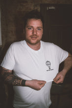 Lade das Bild in den Galerie-Viewer, Weißes Balloon Hunters - Shirt