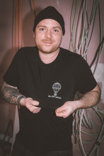 Lade das Bild in den Galerie-Viewer, Schwarzes Balloon Hunters - Shirt