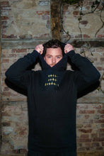 Lade das Bild in den Galerie-Viewer, Black &amp; Yellow HOODIE 0800
